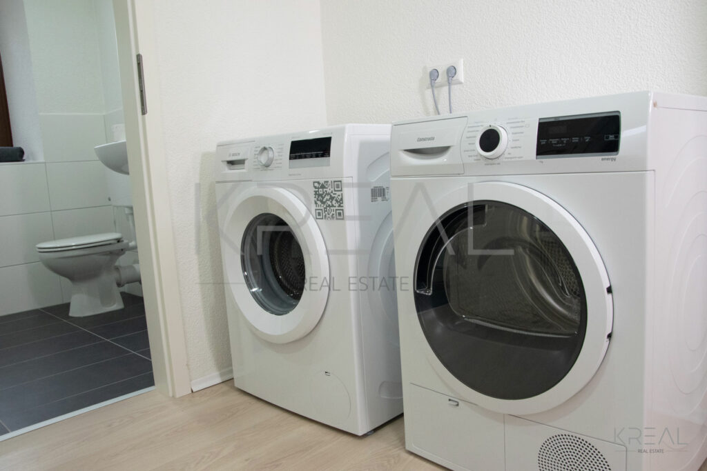 Waschmaschine und Trockner